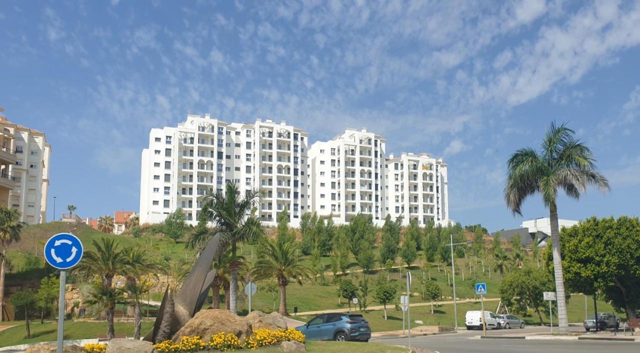 Estepona Puerto Exterior photo